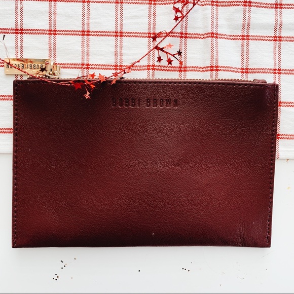 Bobbi Brown Handbags - Bobbi brown leather makeup bag